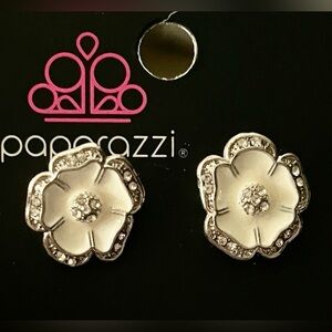 Hibiscus Springs Paparazzi Post Earring - Silver, White